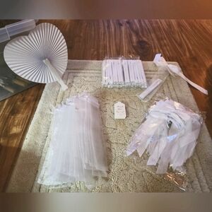 New Elegant White Heart Shaped Party Favor Fans Set Of 30